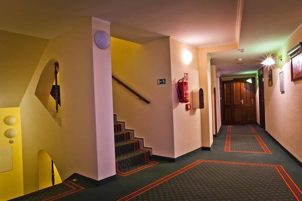 Lazensky Hotel Moskevsky Dvur Karlowe Wary Zewnętrze zdjęcie
