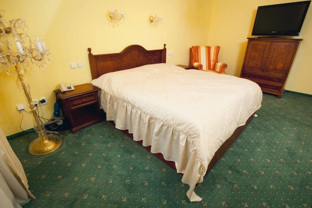 Lazensky Hotel Moskevsky Dvur Karlowe Wary Zewnętrze zdjęcie